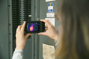 flir1005 c5 for electrical inspection applications medium