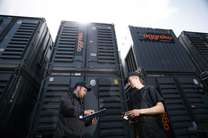 Can hiring equipment bridge a skills gap?