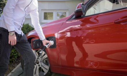 Charging Forward: UK firms to adopt 163,000 electric vehicles as part of £13.6bn electrification investment drive