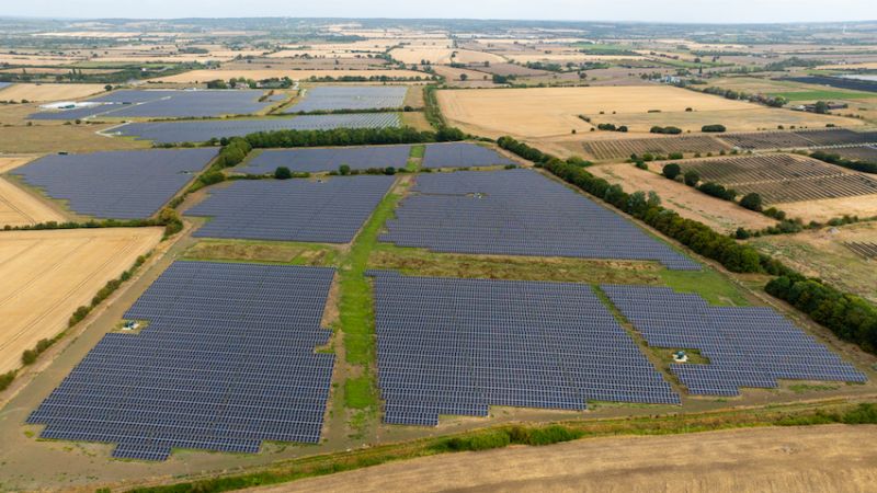 New solar farm to power University of Manchester campus with clean energy