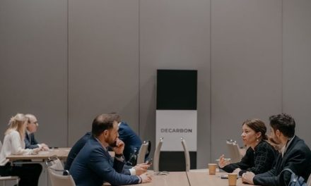 DECARBON 2025: Predictive Maintenance for a Carbon-Neutral Future