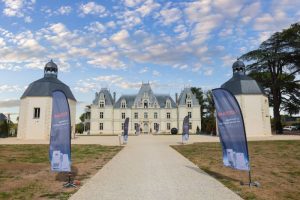 During an event at Château de Maubreuil, GoodWe brought together installers, distributors, industry experts and energy professionals