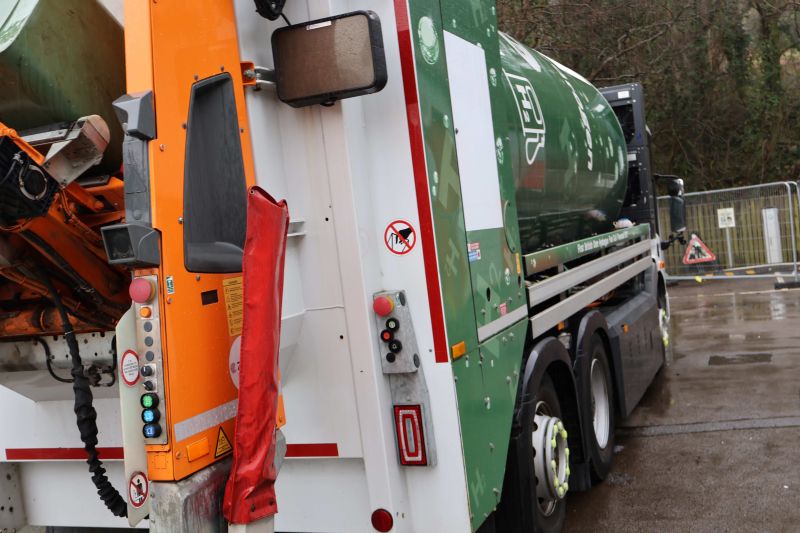 Hydrogen refuse collection vehicles, a milestone in greener transport solutions for Wales