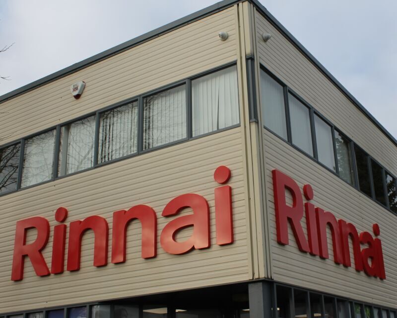 RUSSIA LOOK TO RESTRUCTURE MAP & WORLD ENERGY ISSUES