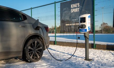 Mer plugs in Kings College London