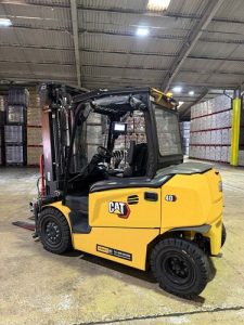Knowles Logistics Powers Ahead With Major Investment in Electric Forklift Fleet