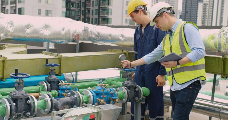 Five digital trends that are revolutionising the Oil and Gas sector   