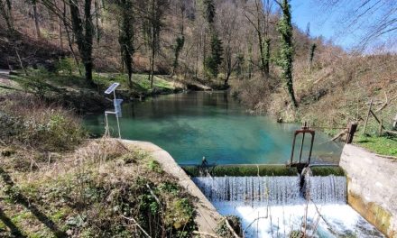 Solar powered camera monitors flood defence infrastructure