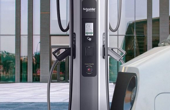  Schneider StarCharge Fast 720 is capable of charging 12 vehicles simultaneously