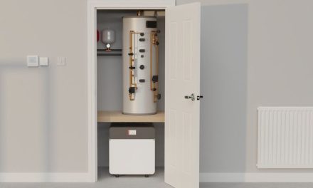 International Technology Award for gamechanger Shoebox NX heat pump