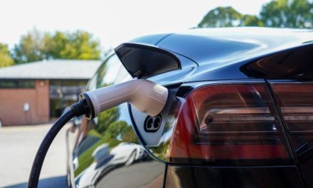 How solar energy can extend the range of electric vehicles