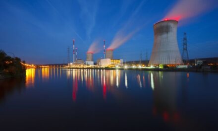 How can nuclear decommissioning be adapted to support a circular economy?