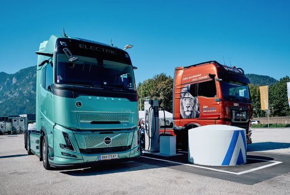 Siemens SICHARGE FLEX charging system goes into operation along the Brenner route, Austria